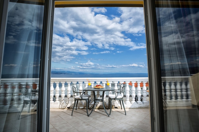 Imagen de la habitación del Hotel Continental, Opatija. Foto 15