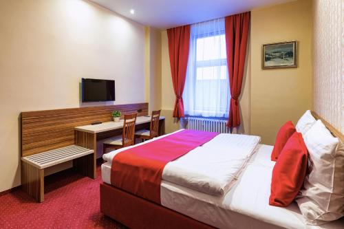 Imagen de la habitación del Hotel Continental, PILSEN. Foto 6