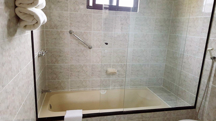 Imagen de la habitación del Hotel Continental Park, Municipio Santa Cruz de la Sierra. Foto 4