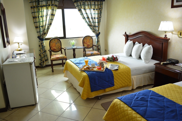 Imagen de la habitación del Hotel Continental Park, Municipio Santa Cruz de la Sierra. Foto 8