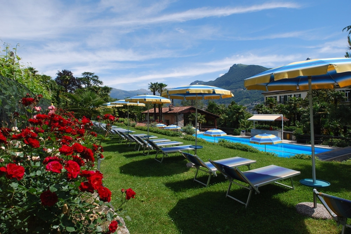 Imagen de la piscina del Hotel Continental Parkhotel. Foto 15