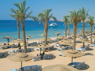 Imagen de los exteriores del Hotel Continental Plaza Beach. Foto 4