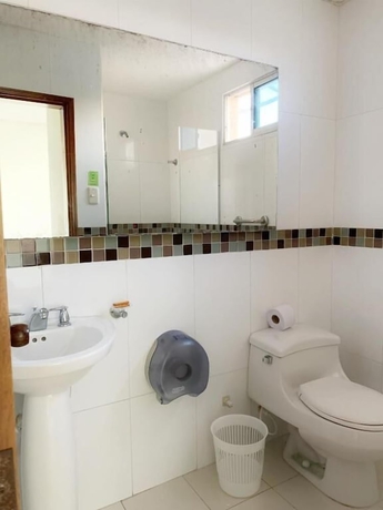 Imagen de la habitación del Hotel Continental Plaza. Foto 6