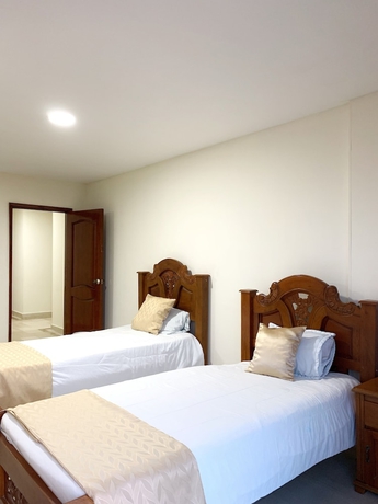 Imagen de la habitación del Hotel Continental Plaza. Foto 8