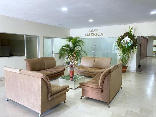 Imagen de los interiores del Hotel Continental Plaza. Foto 15