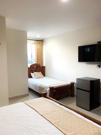 Imagen de la habitación del Hotel Continental Plaza. Foto 10