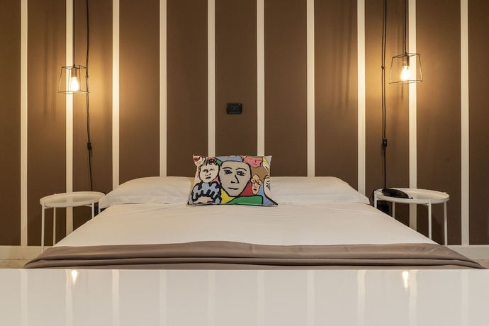 Imagen de la habitación del Hotel Continental, Reggio di Calabria. Foto 14