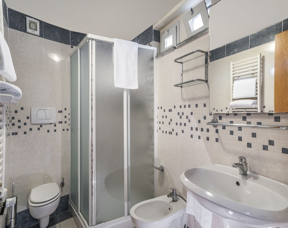 Imagen de la habitación del Hotel Continental Resort. Foto 4