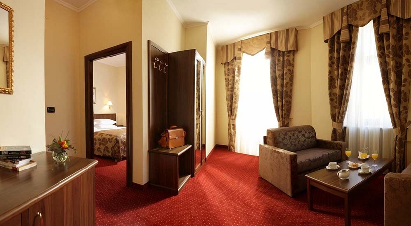 Imagen de los interiores del Hotel Continental, Rijeka. Foto 12