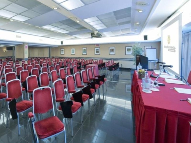 Imagen general del Hotel Continental Rimini. Foto 7