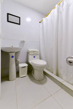 Imagen de la habitación del Hotel Continental SAI. Foto 4