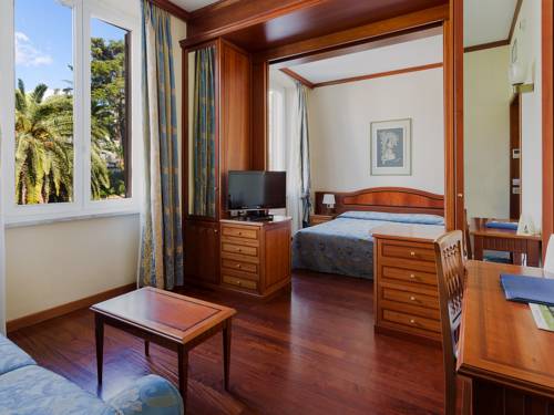 Imagen de la habitación del Hotel Continental, Santa Margherita Ligure. Foto 2