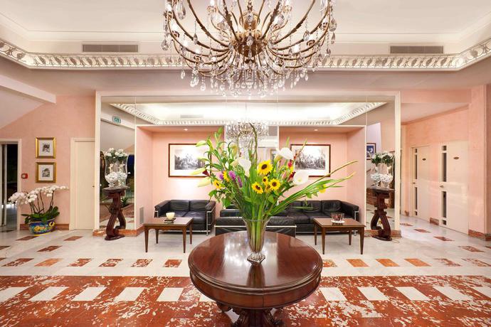 Imagen general del Hotel Continental, Sorrento. Foto 18