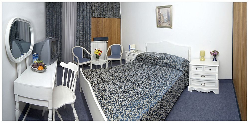 Imagen de la habitación del Hotel Continental Suceava. Foto 4