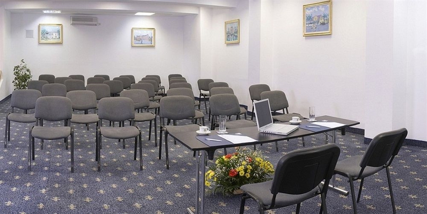 Imagen de los interiores del Hotel Continental Suceava. Foto 9