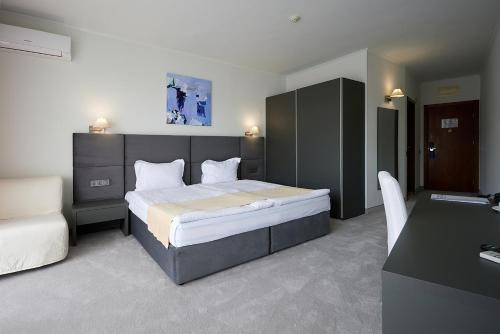 Imagen de la habitación del Hotel Continental, Varna Ciudad. Foto 13