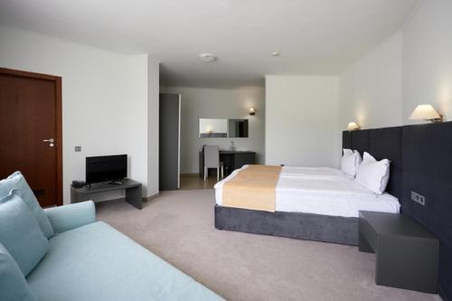 Imagen de la habitación del Hotel Continental, Varna Ciudad. Foto 19