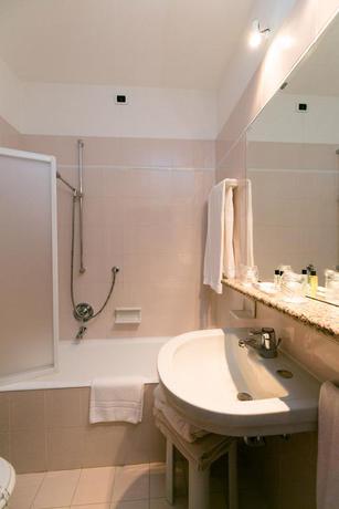 Imagen de la habitación del Hotel Continental Wellness and Spa. Foto 3