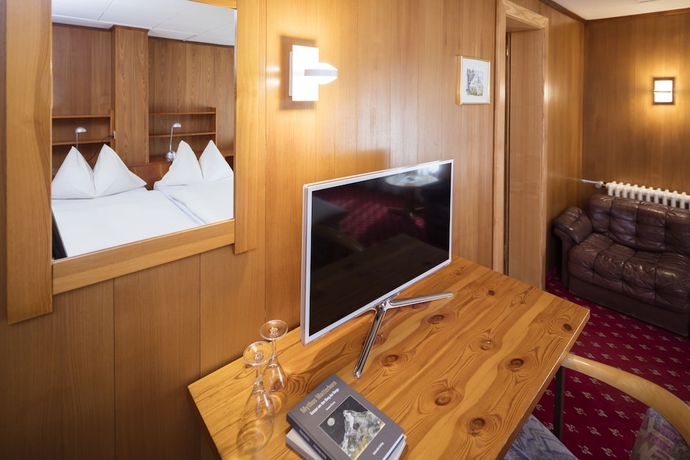 Imagen de la habitación del Hotel Continental, Zermatt . Foto 11