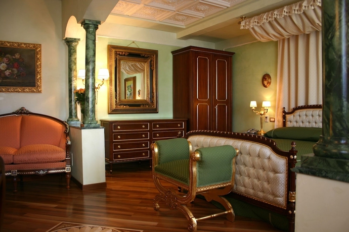 Imagen de la habitación del Hotel Continentale, Arezzo. Foto 16