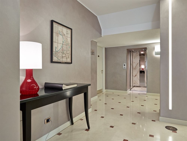 Imagen de los interiores del Hotel Continentale, Trieste. Foto 9