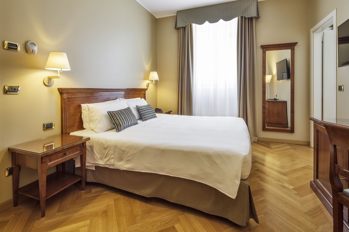 Imagen de la habitación del Hotel Continentale, Trieste. Foto 4