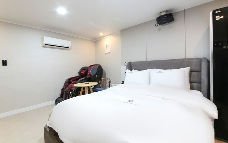 Imagen de la habitación del Hotel Continew. Foto 19