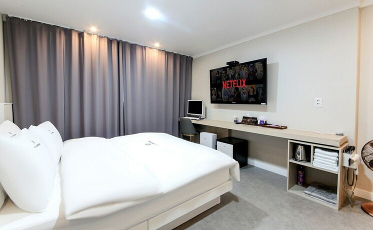 Imagen de la habitación del Hotel Continew. Foto 24