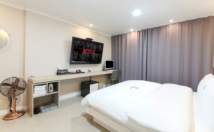 Imagen de la habitación del Hotel Continew. Foto 31