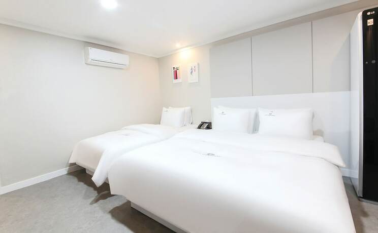 Imagen de la habitación del Hotel Continew. Foto 35