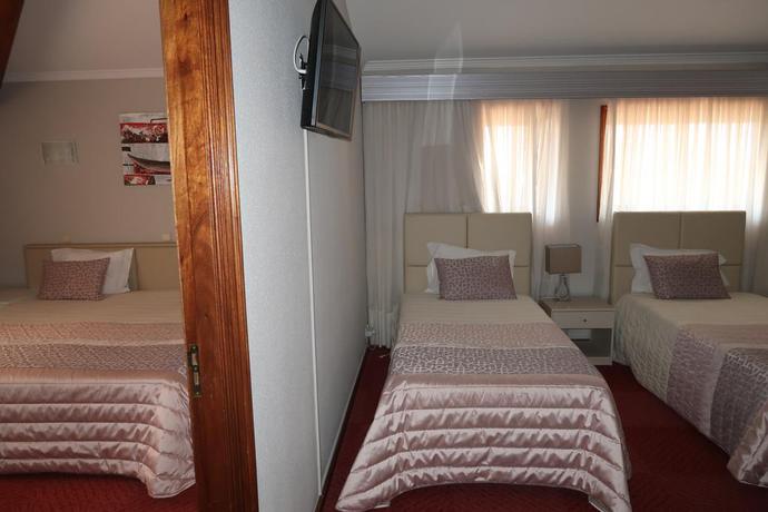 Imagen de la habitación del Hotel Contriz. Foto 12