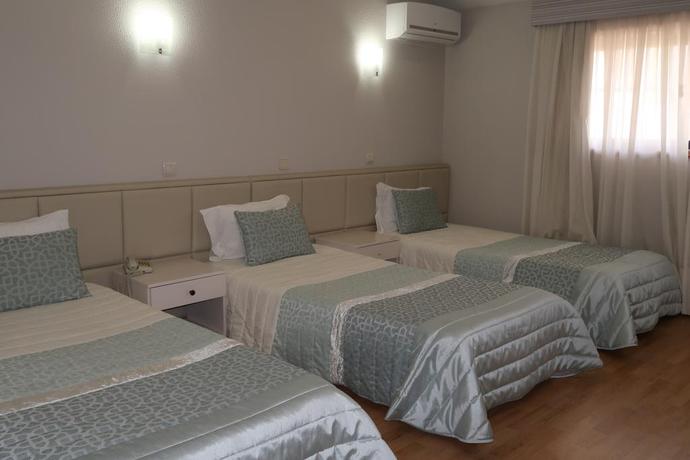 Imagen de la habitación del Hotel Contriz. Foto 14