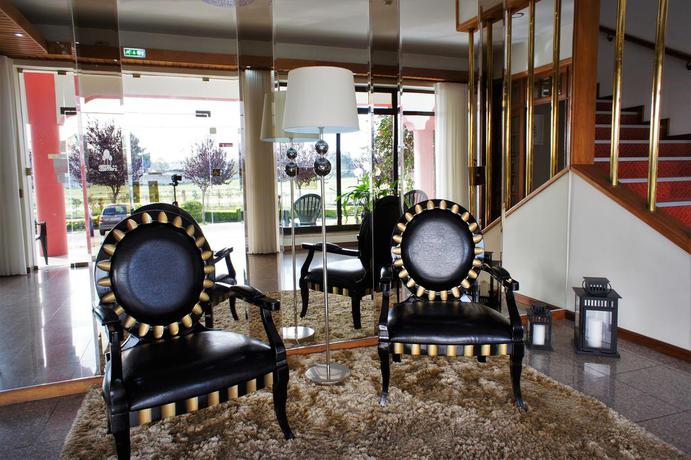 Imagen de los interiores del Hotel Contriz. Foto 22