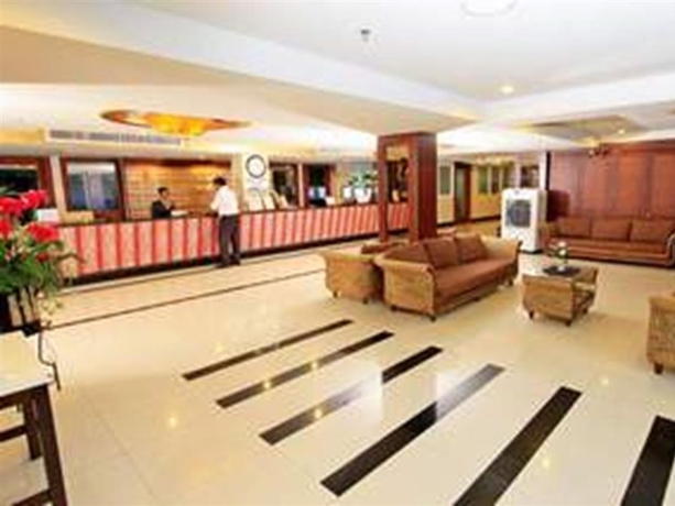 Imagen general del Hotel Convenient Grand. Foto 4