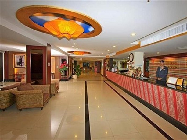 Imagen general del Hotel Convenient Grand. Foto 6