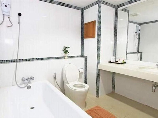 Imagen general del Hotel Convenient Grand. Foto 14