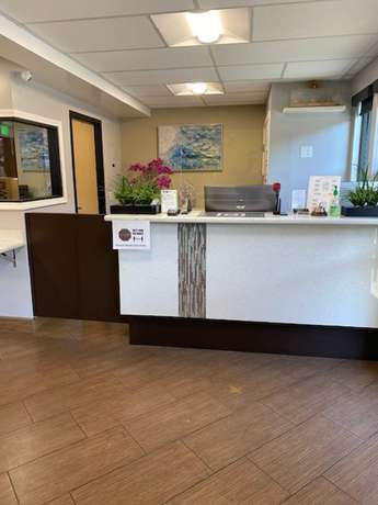 Imagen de los interiores del Hotel Convention Center Inn and Suites. Foto 19