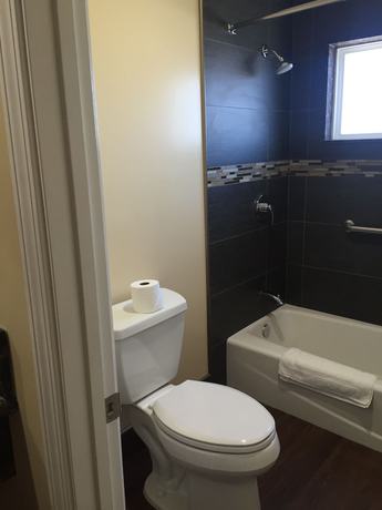 Imagen de la habitación del Hotel Convention Center Inn and Suites. Foto 8