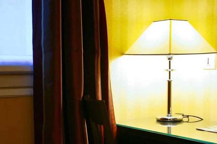 Imagen de la habitación del Hotel Convention Montparnasse. Foto 9