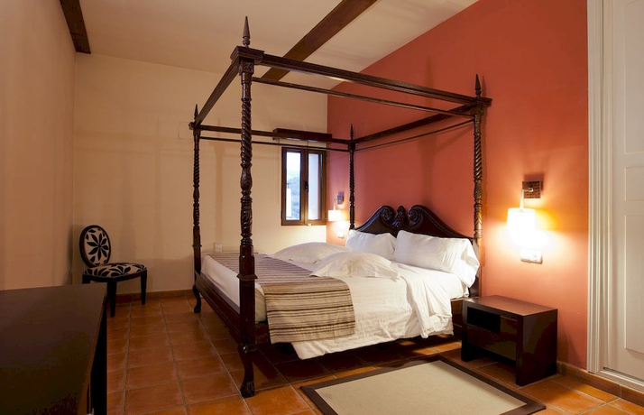 Imagen de la habitación del Hotel Convento Del Giraldo. Foto 8