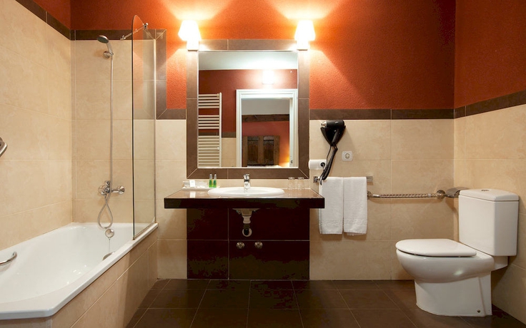 Imagen de la habitación del Hotel Convento Del Giraldo. Foto 9