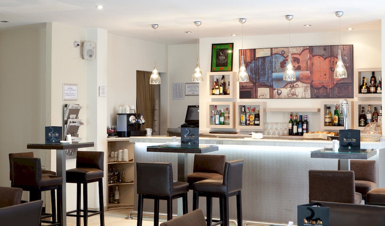 Imagen del bar/restaurante del Hotel Convento Del Giraldo. Foto 5