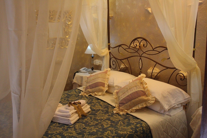 Imagen de la habitación del Hotel Convento Di San Colombo - Dimora Storica. Foto 9