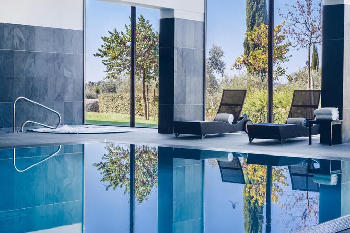 Imagen general del Hotel Convento Do Espinheiro, Historic and Spa. Foto 5