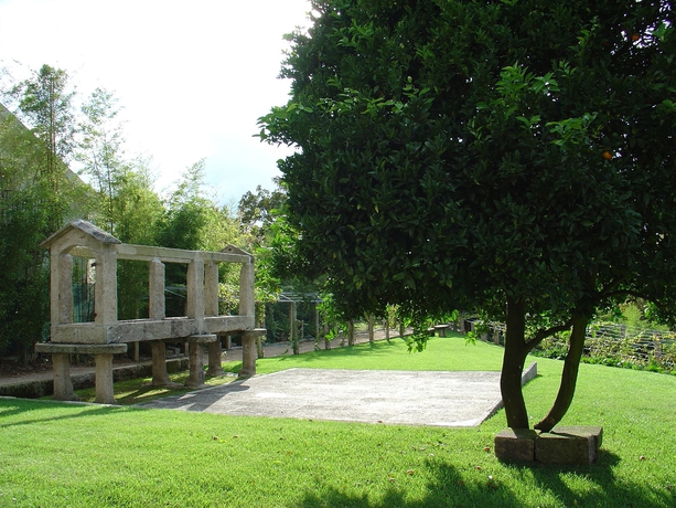 Imagen de los exteriores del Hotel Convento Dos Capuchos. Foto 13