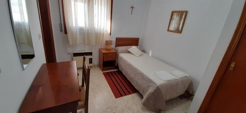 Imagen de la habitación del Hotel Convento Madre De Dios De Carmona. Foto 8