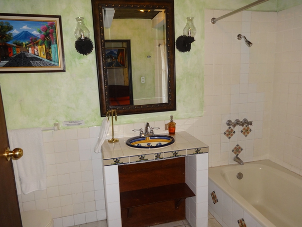 Imagen de la habitación del Hotel Convento Santa Catalina. Foto 10