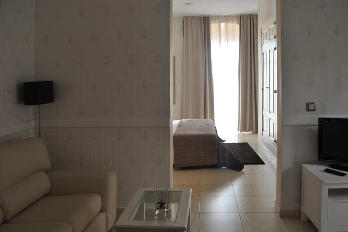 Imagen de la habitación del Hotel Convento Tarifa. Foto 16