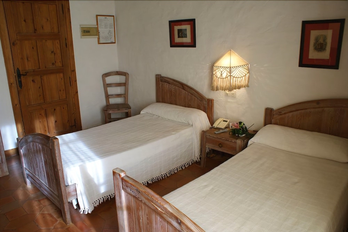 Imagen de la habitación del Hotel Convento de San Francisco. Foto 9