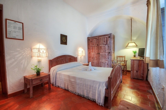 Imagen de la habitación del Hotel Convento de San Francisco. Foto 14